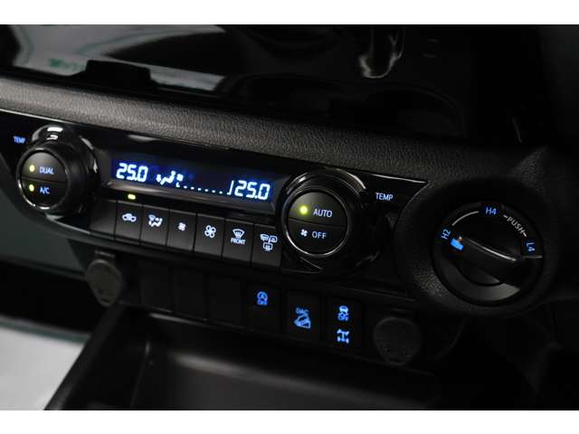 トヨタ ハイラックス ２．４ Ｚ ディーゼルターボ ４ＷＤ R5年 (東海) 99