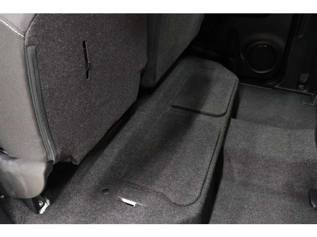 トヨタ ハイラックス ２．４ Ｚ ディーゼルターボ ４ＷＤ R5年 (東海) 99