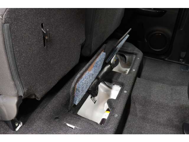 トヨタ ハイラックス ２．４ Ｚ ディーゼルターボ ４ＷＤ R5年 (東海) 99