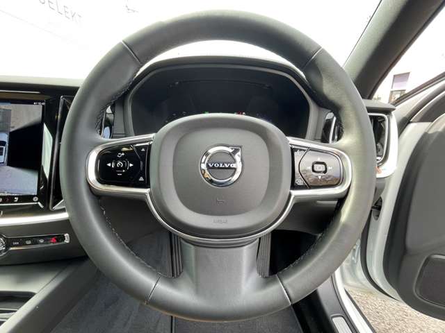 ボルボ Ｖ６０ アルティメット　Ｂ４ R5年 (東北) 99