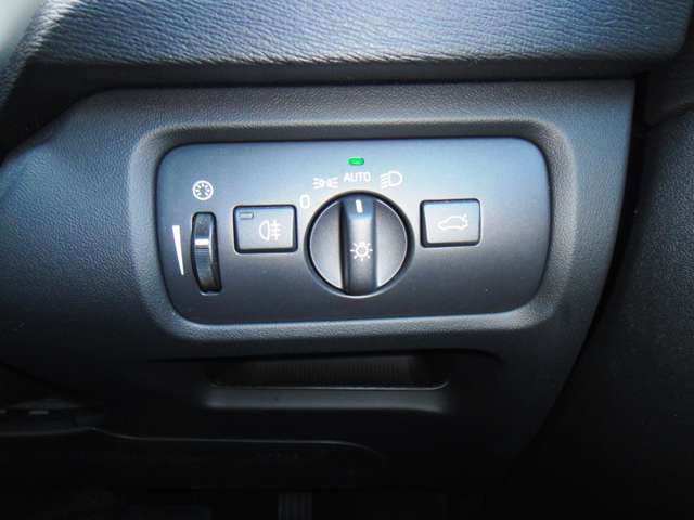 ボルボ Ｖ４０ Ｔ２　ナビエディション H30年 (東北) 99