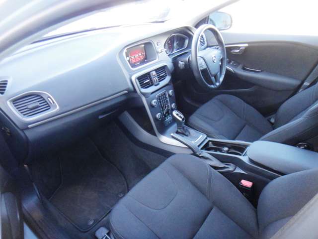 ボルボ Ｖ４０ Ｔ２　ナビエディション H30年 (東北) 99