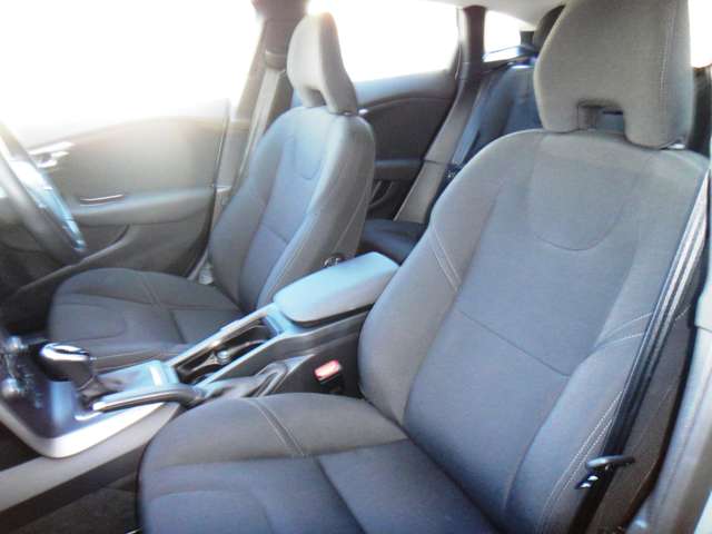 ボルボ Ｖ４０ Ｔ２　ナビエディション H30年 (東北) 99