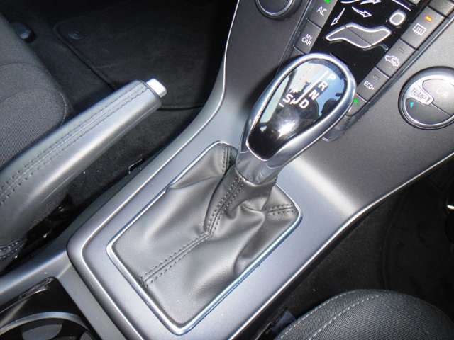 ボルボ Ｖ４０ Ｔ２　ナビエディション H30年 (東北) 99