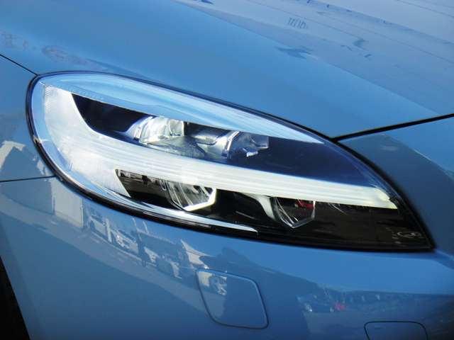 ボルボ Ｖ４０ Ｔ２　ナビエディション H30年 (東北) 99