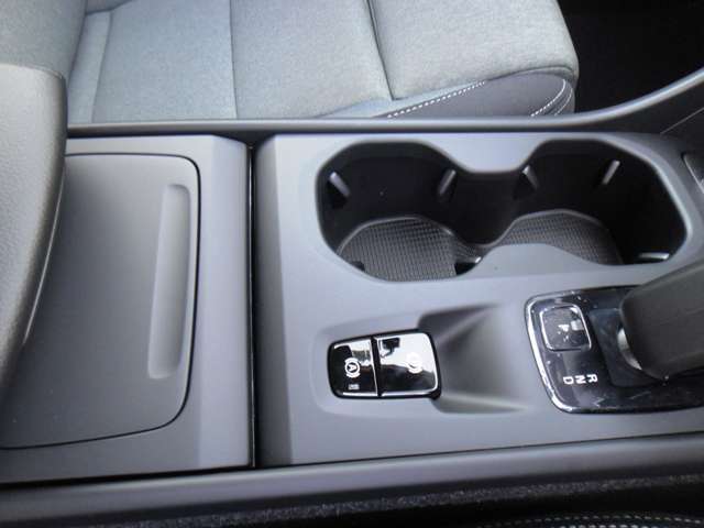 ボルボ ＸＣ４０ プラス　Ｂ３ R5年 (東北) 99