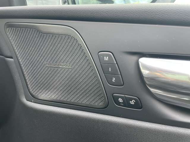 ボルボ ＸＣ６０ Ｄ４ ＡＷＤ インスクリプション ディーゼルターボ ４ＷＤ R2年 (東北) 99