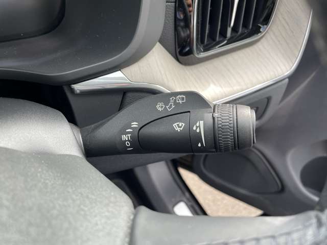 ボルボ ＸＣ６０ Ｄ４ ＡＷＤ インスクリプション ディーゼルターボ ４ＷＤ R2年 (東北) 99