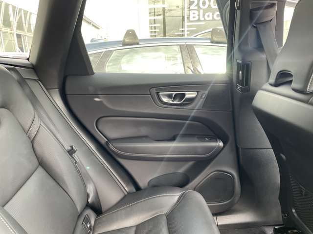 ボルボ ＸＣ６０ Ｄ４ ＡＷＤ インスクリプション ディーゼルターボ ４ＷＤ R2年 (東北) 99