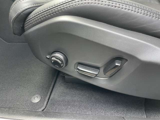 ボルボ ＸＣ６０ Ｄ４ ＡＷＤ インスクリプション ディーゼルターボ ４ＷＤ R2年 (東北) 99