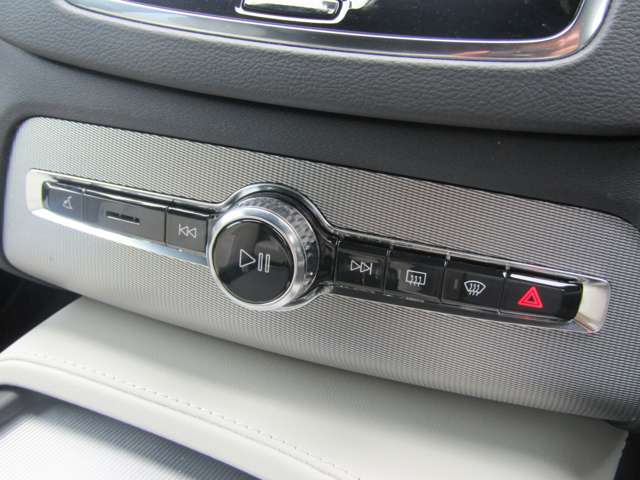 ボルボ ＸＣ９０ Ｂ６ ＡＷＤ Ｒデザイン ４ＷＤ R4年 (関東) 99