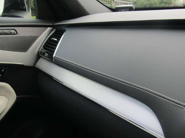 ボルボ ＸＣ９０ Ｂ６ ＡＷＤ Ｒデザイン ４ＷＤ R4年 (関東) 99