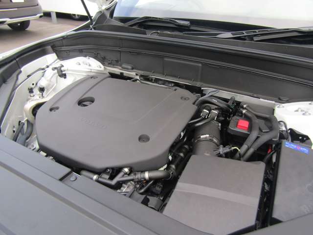 ボルボ ＸＣ９０ Ｂ６ ＡＷＤ Ｒデザイン ４ＷＤ R4年 (関東) 99