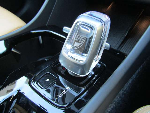 ボルボ ＸＣ４０ リチャージ　プラグインハイブリッド　Ｔ５　インスクリプション R4年 (関東) 99