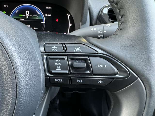 トヨタ ヤリスクロス　ハイブリッド １．５ ハイブリッド Ｚ アドベンチャー Ｅ－ＦＯＵＲ ４ＷＤ R6年 (東北) 99