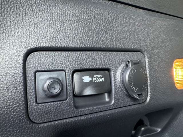 トヨタ ヤリスクロス　ハイブリッド １．５ ハイブリッド Ｚ アドベンチャー Ｅ－ＦＯＵＲ ４ＷＤ R6年 (東北) 99