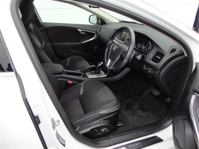 ボルボ Ｖ４０ Ｔ３　ＳＥ H27年 (東北) 99