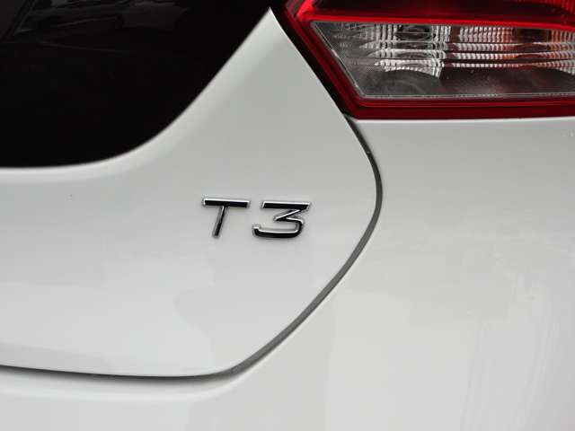 ボルボ Ｖ４０ Ｔ３　ＳＥ H27年 (東北) 99