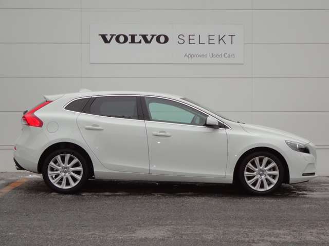 ボルボ Ｖ４０ Ｔ３　ＳＥ H27年 (東北) 99