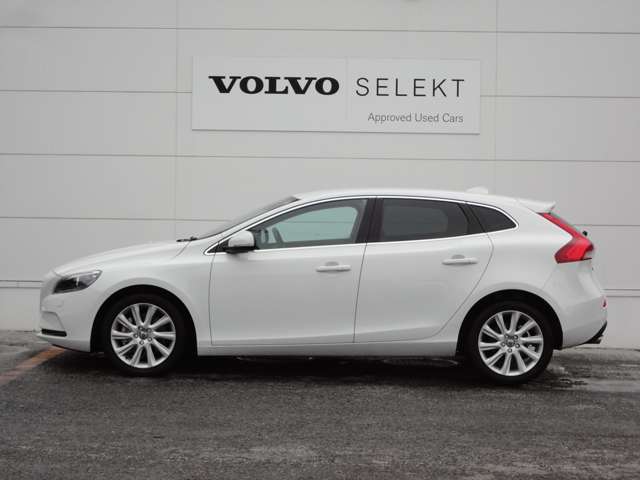 ボルボ Ｖ４０ Ｔ３　ＳＥ H27年 (東北) 99