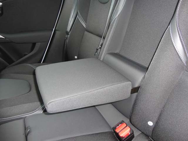 ボルボ Ｖ４０ Ｔ３　ＳＥ H27年 (東北) 99