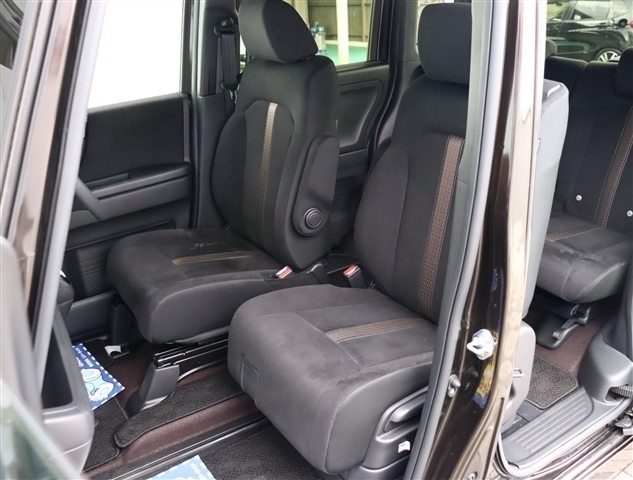 ホンダ Ｎ　ＢＯＸ カスタム ６６０ Ｇ ＥＸ ホンダセンシング H29年 (関東) 99