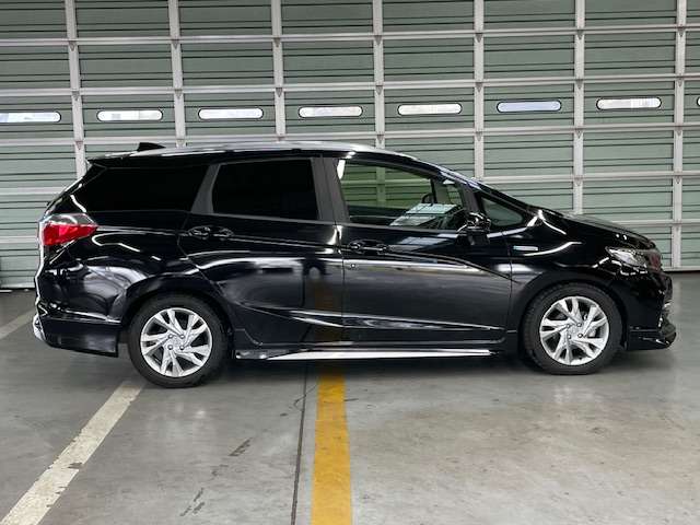 ホンダ シャトル １．５ ハイブリッド Ｚ H29年 (関東) 99