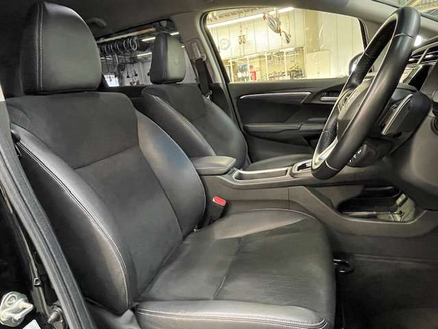 ホンダ シャトル １．５ ハイブリッド Ｚ H29年 (関東) 99