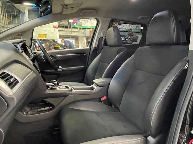 ホンダ シャトル １．５ ハイブリッド Ｚ H29年 (関東) 99