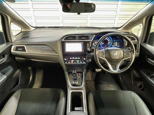 ホンダ シャトル １．５ ハイブリッド Ｚ H29年 (関東) 99