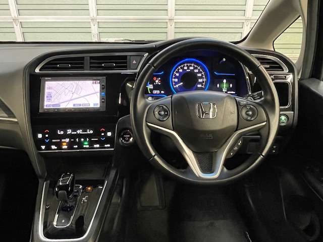 ホンダ シャトル １．５ ハイブリッド Ｚ H29年 (関東) 99