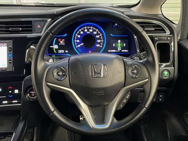 ホンダ シャトル １．５ ハイブリッド Ｚ H29年 (関東) 99