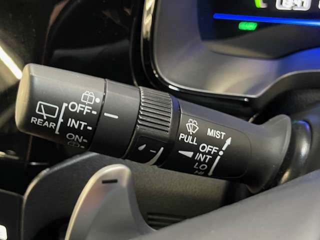 ホンダ シャトル １．５ ハイブリッド Ｚ H29年 (関東) 99