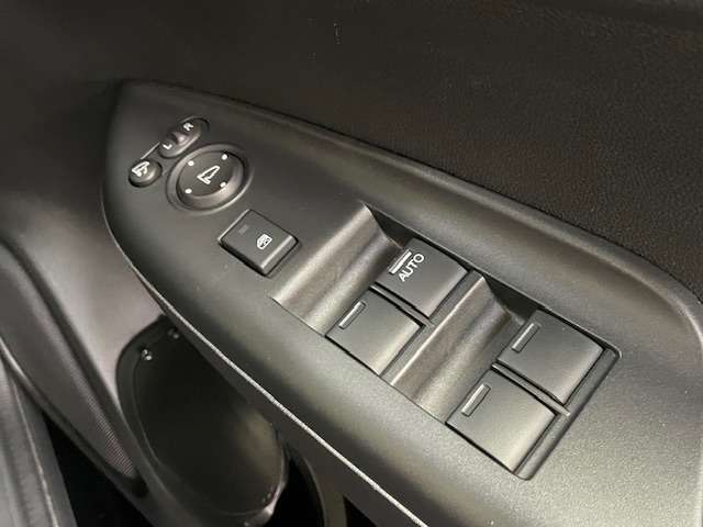 ホンダ シャトル １．５ ハイブリッド Ｚ H29年 (関東) 99