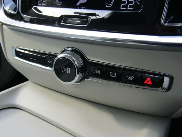 ボルボ Ｓ６０ Ｔ４　モメンタム R2年 (関東) 99