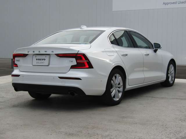 ボルボ Ｓ６０ Ｔ４　モメンタム R2年 (関東) 99