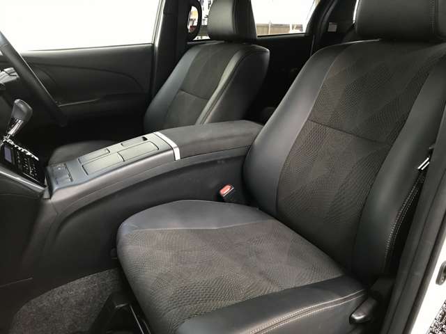 トヨタ エスティマ　ハイブリッド ２．４ アエラス プレミアム ４ＷＤ R1年 (北海道) 99