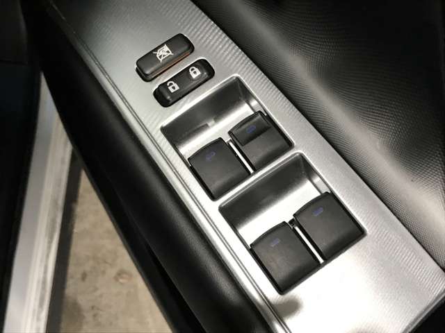 トヨタ エスティマ　ハイブリッド ２．４ アエラス プレミアム ４ＷＤ R1年 (北海道) 99