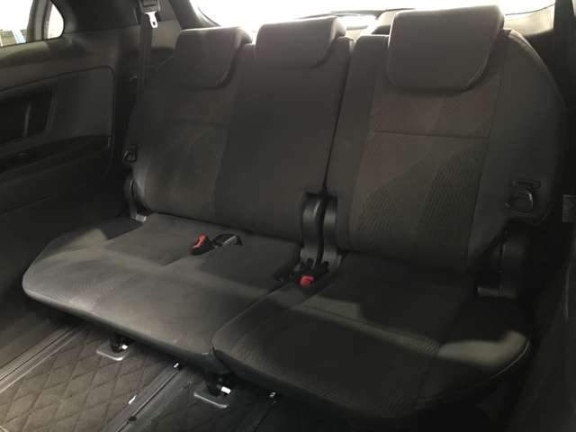 トヨタ エスティマ　ハイブリッド ２．４ アエラス プレミアム ４ＷＤ R1年 (北海道) 99