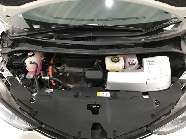 トヨタ エスティマ　ハイブリッド ２．４ アエラス プレミアム ４ＷＤ R1年 (北海道) 99