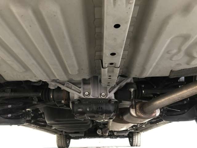 トヨタ エスティマ　ハイブリッド ２．４ アエラス プレミアム ４ＷＤ R1年 (北海道) 99