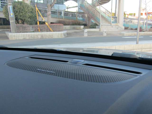 ボルボ ＸＣ４０ リチャージ　プラグインハイブリッド　Ｔ５　インスクリプション R4年 (関東) 99