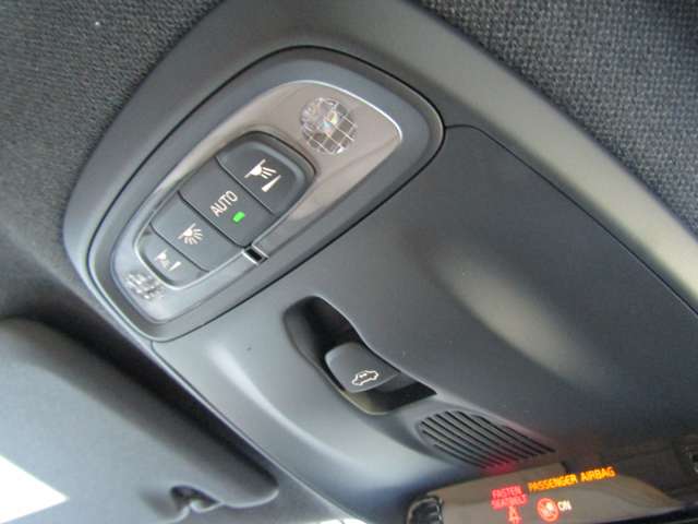 ボルボ ＸＣ４０ リチャージ　プラグインハイブリッド　Ｔ５　インスクリプション R4年 (関東) 99