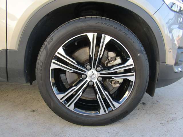 ボルボ ＸＣ４０ リチャージ　プラグインハイブリッド　Ｔ５　インスクリプション R4年 (関東) 99