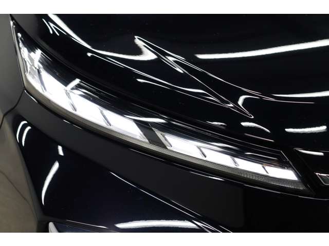 トヨタ ヴォクシー １．８ ハイブリッド Ｓ－Ｚ R5年 (東海) 99