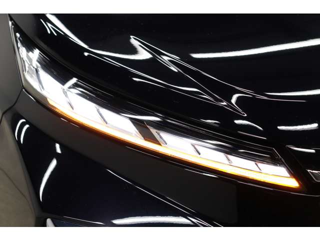 トヨタ ヴォクシー １．８ ハイブリッド Ｓ－Ｚ R5年 (東海) 99