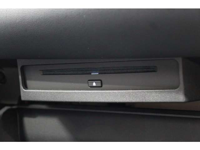 トヨタ ヴォクシー １．８ ハイブリッド Ｓ－Ｚ R5年 (東海) 99