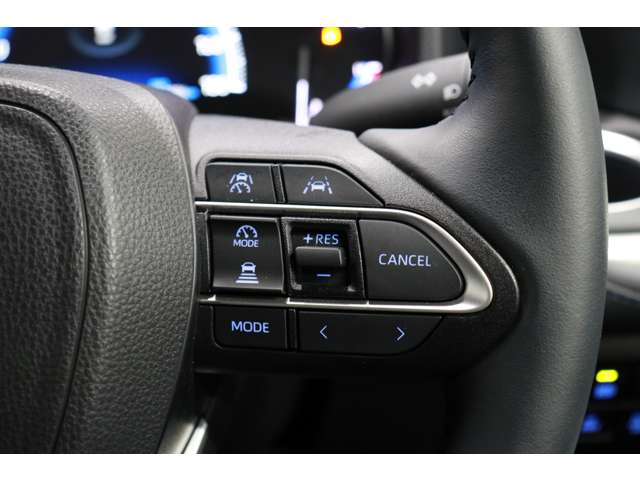 トヨタ ヴォクシー １．８ ハイブリッド Ｓ－Ｚ R5年 (東海) 99