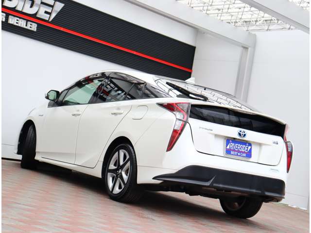 トヨタ プリウス １．８ Ｓ ツーリングセレクション H28年 (関東) 99