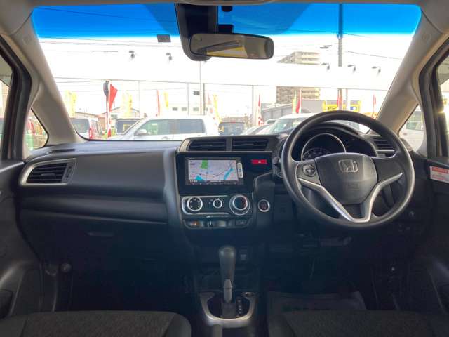 ホンダ フィット １．３ １３Ｇ Ｆパッケージ ４ＷＤ H25年 (東北) 99